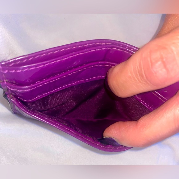 Coach Signature C Purple Patent Leather Credit Card Holder - Picture 3 of 10